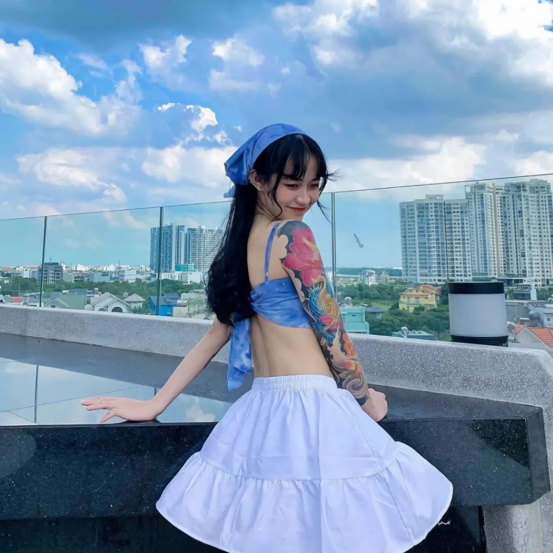 雨中的女人